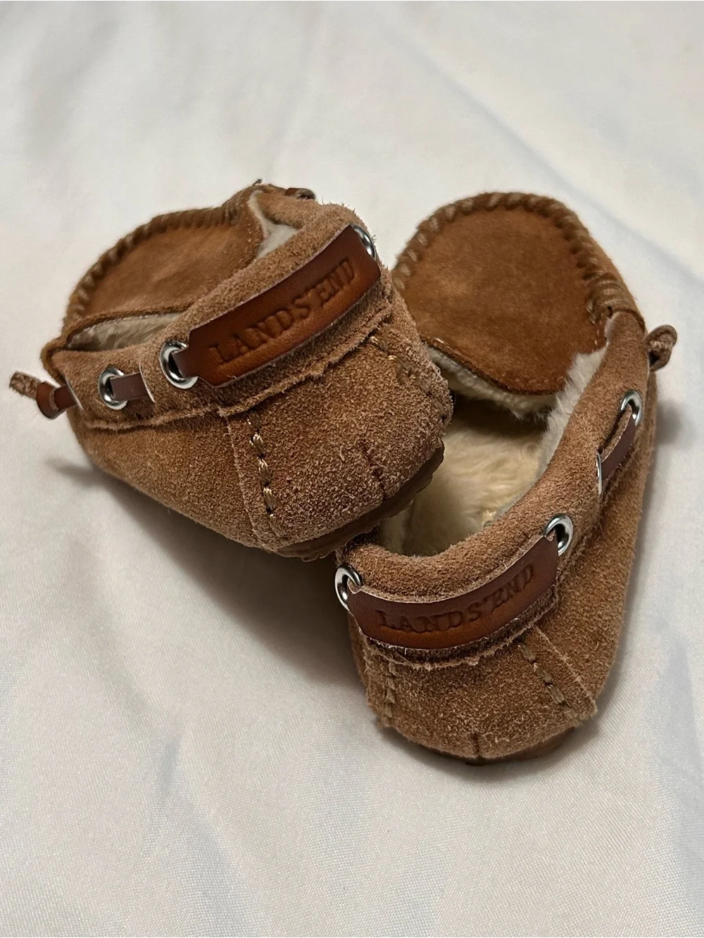 Lands End Kids Cozy Moccasin Slippers - Brown Suede with fur inside size 9-10